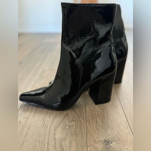 Steve Madden Women's Lynden Ankle Boot size 6.5 - Picture 1 of 4